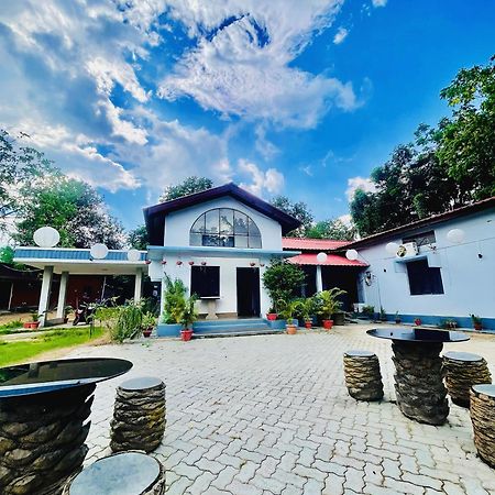 Urban Villa Гувахати Экстерьер фото